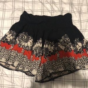 Cute skirt/short!
